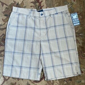 NWT.  Hurley Men's Tan/Brown/Light Blue Plaid Shorts 😍